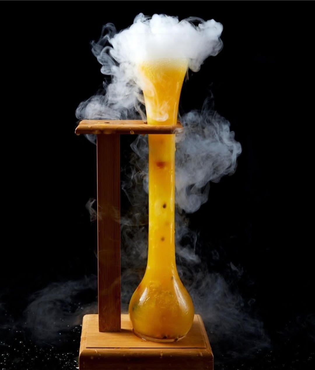 Borosilicate Big Half Yarg Glass With  Wooden Stand 1000ml 1 Pc