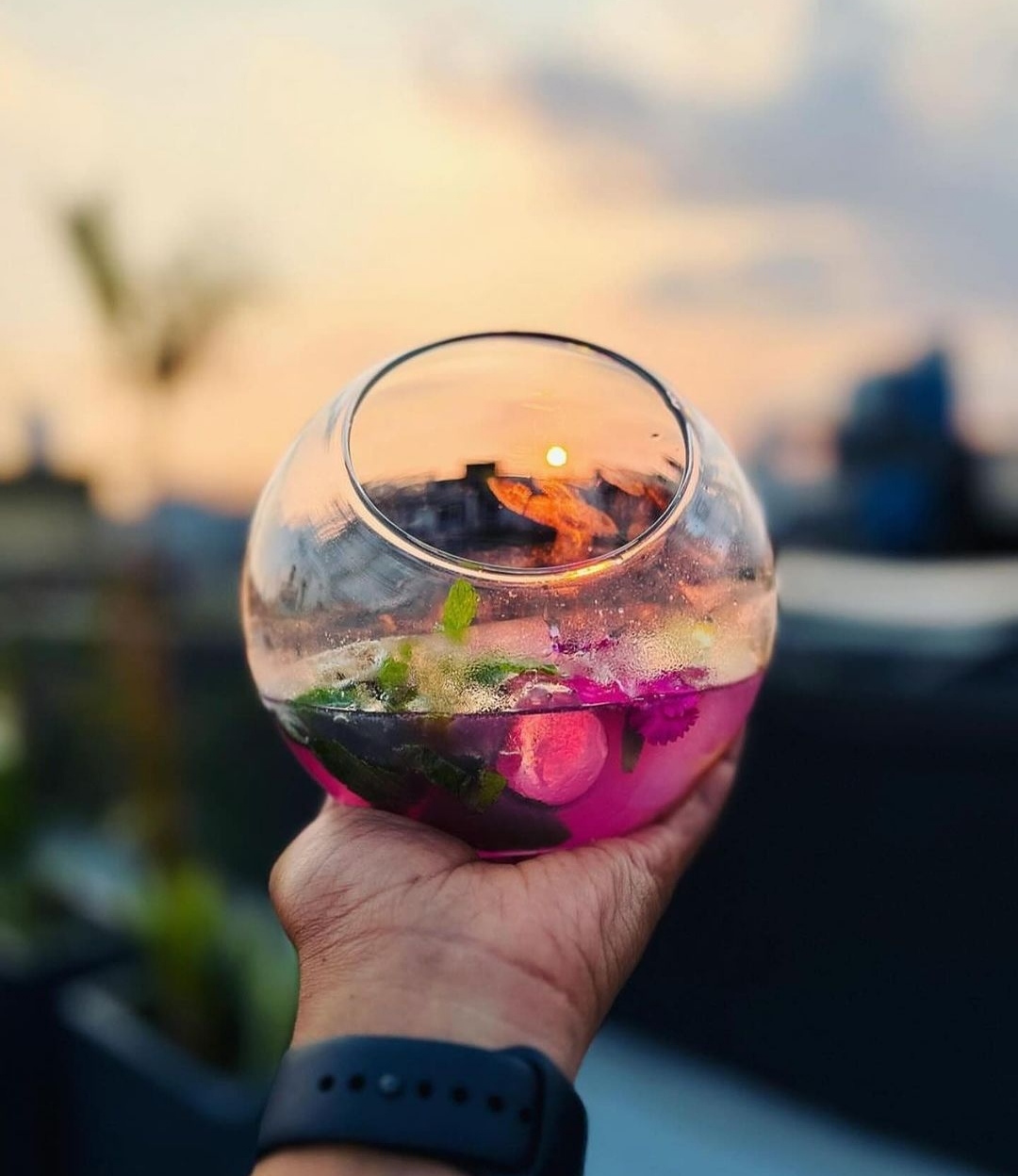 Bowl Cocktail Glass With Straw 600ml 1 Pc