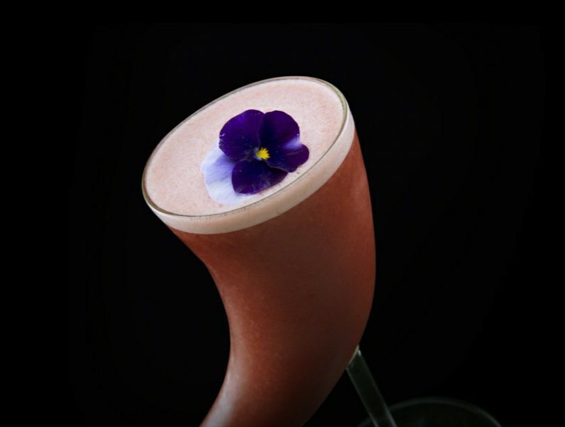 Horn Cocktail Glass With Stem 250ml 1 Pc - Image 3