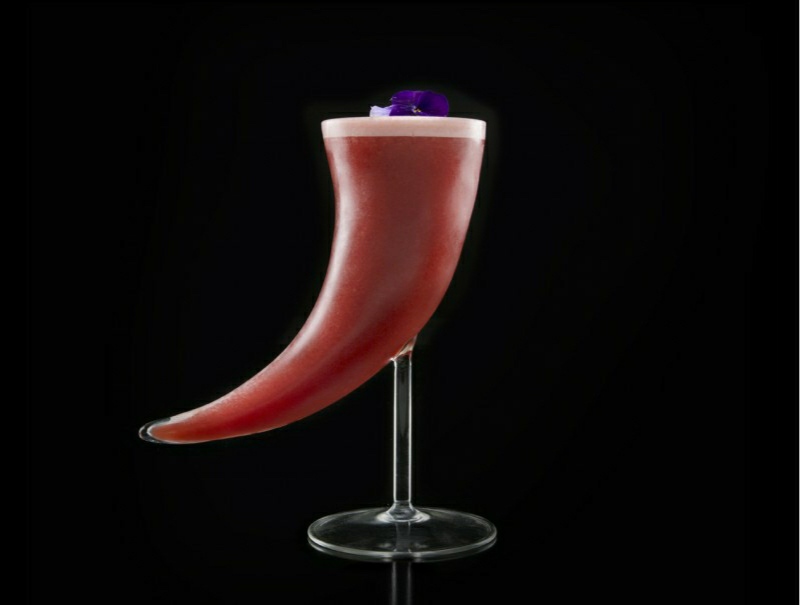 Horn Cocktail Glass With Stem 250ml 1 Pc